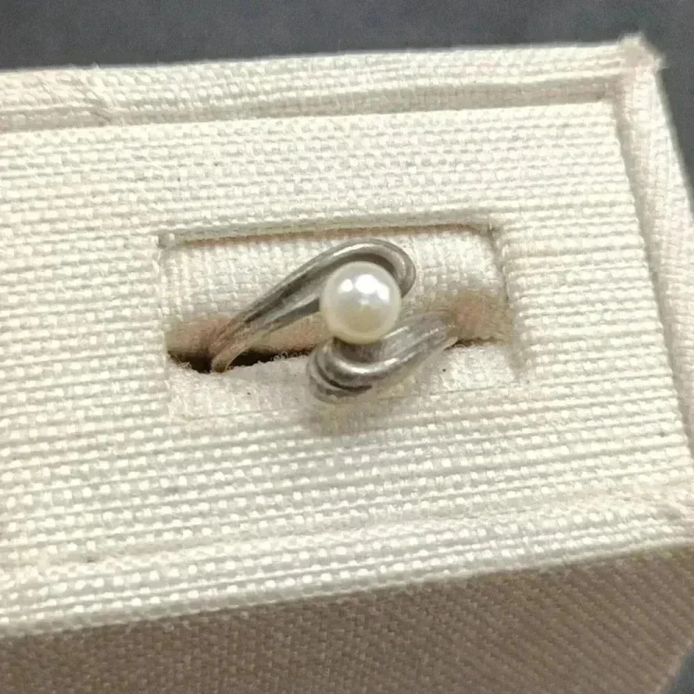 Sterling Silver and White Pearl Ring